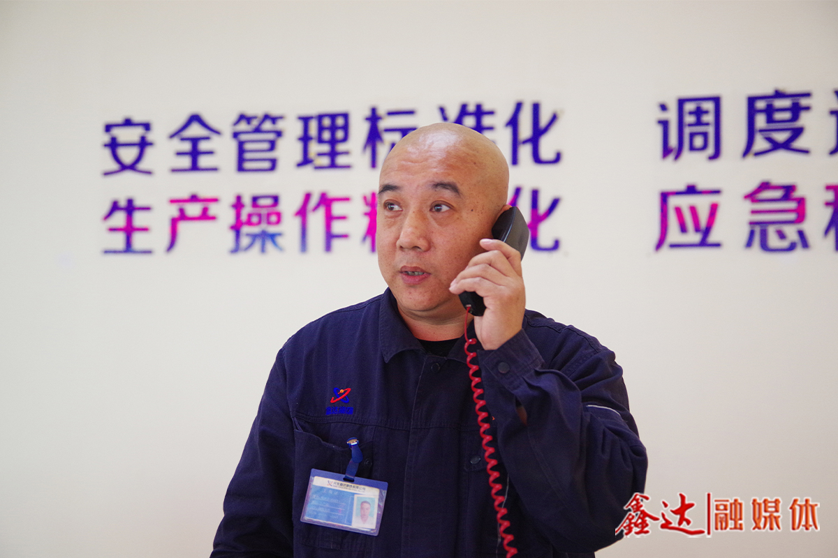 人生就是搏官网故事丨何密忠：长流程大产线的“枢纽站”！