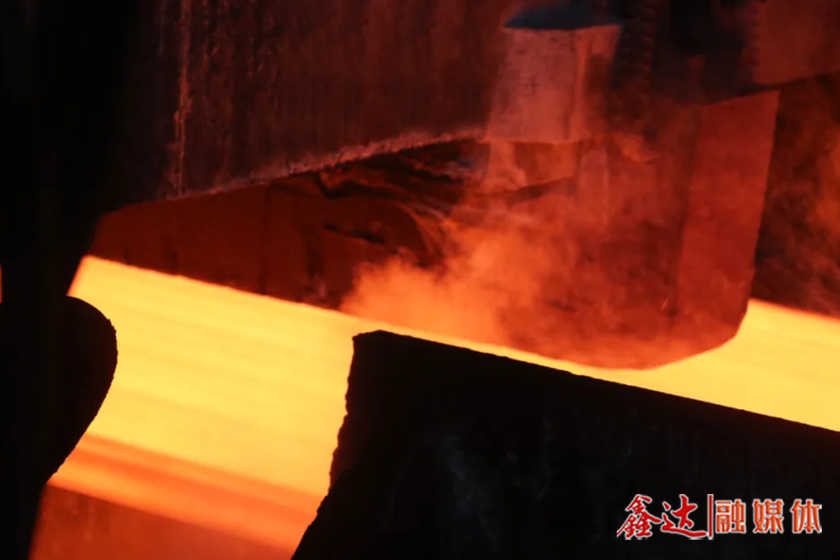 极致降本丨轧钢总厂高压水除鳞控制系统改善，推动降本增效绿色发展！